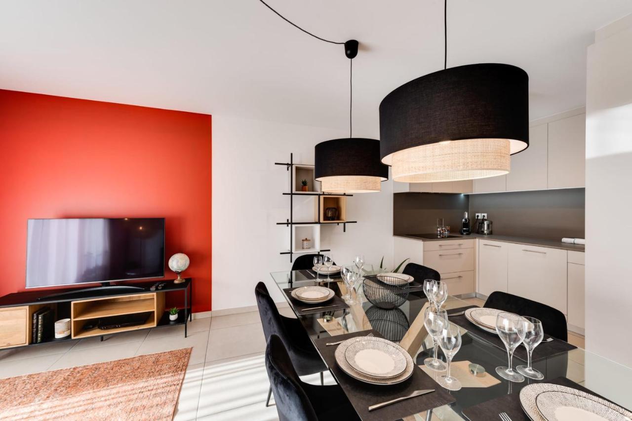 Le Reposoir - New 2 Bedroom Apartment With Terrace & Garage Annecy Eksteriør bilde