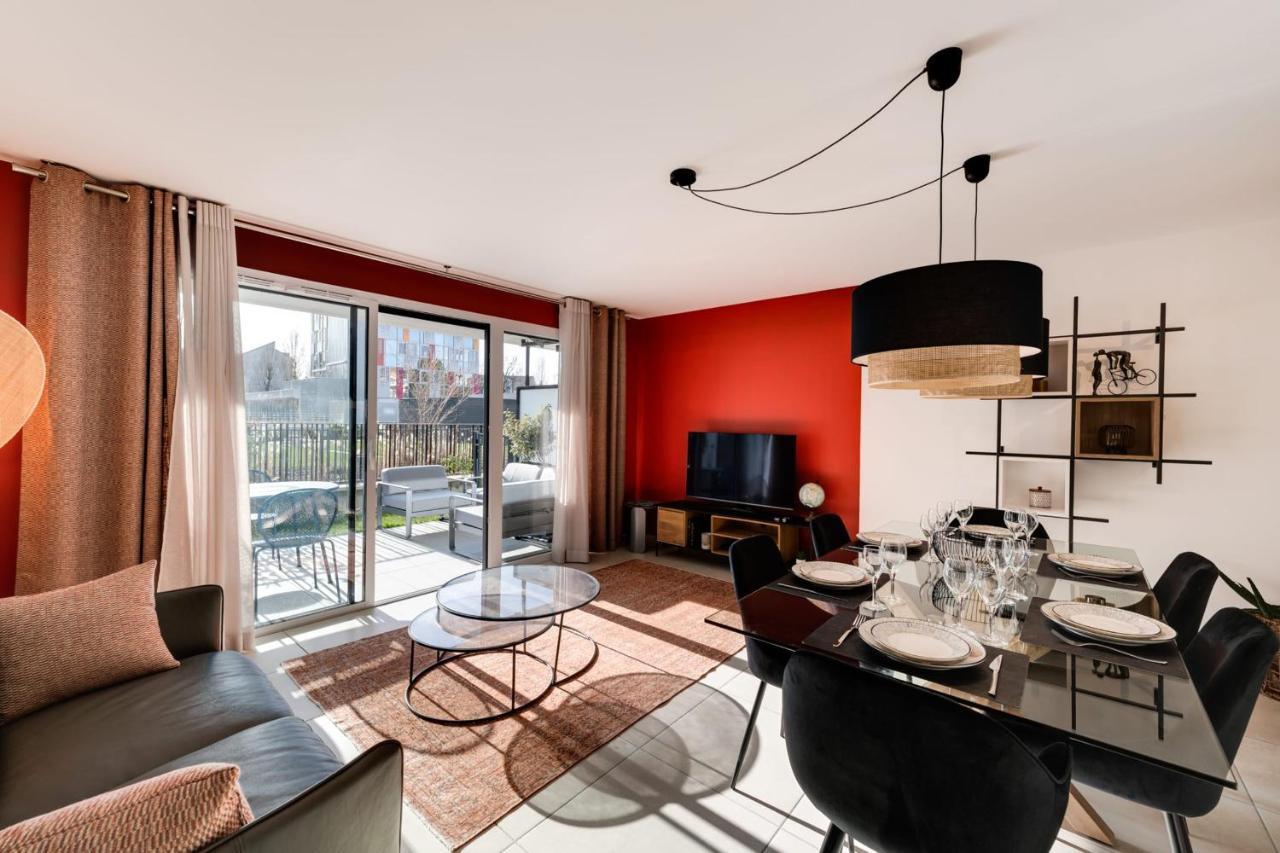 Le Reposoir - New 2 Bedroom Apartment With Terrace & Garage Annecy Eksteriør bilde
